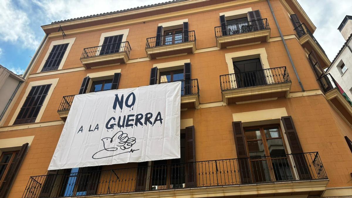 NO A LA GUERRA SANCHEZ ARMENGOL | Armengol secunda el 'no a la guerra ...
