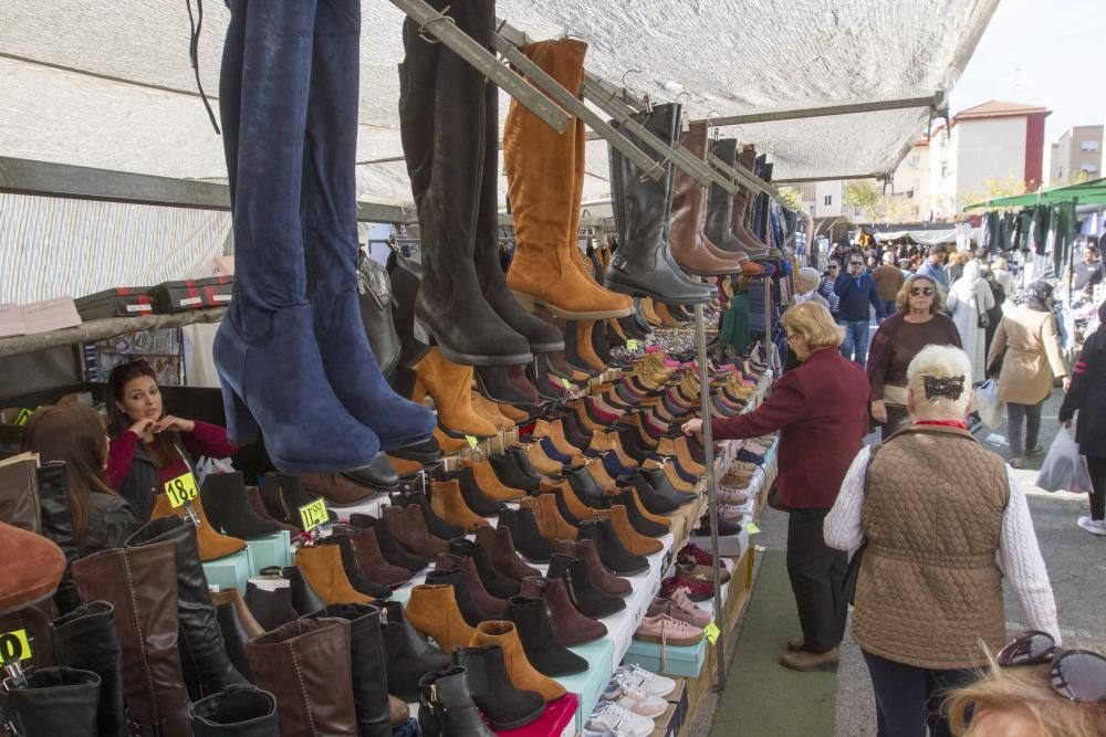 Mercadillo semanal del Cénit