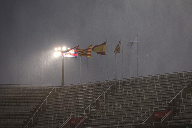 La intensa tormenta que cae sobre Barcelona. Así está el Estadi Olímpic de Montjuic, en imágenes.