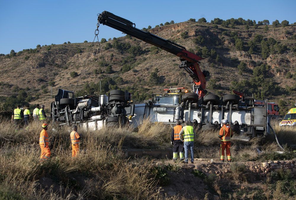 Aparatoso accidente en la A-7 a su paso por Sagunt.