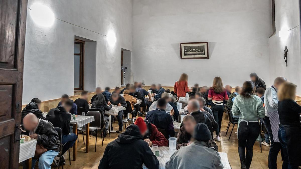 Magic Hotel Group refuerza su compromiso social con una nueva acción solidaria destinada a apoyar a las personas sin hogar de Alicante.
