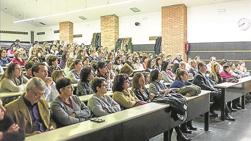 Una charla de César Bona festeja el ser Ciudad Amiga de la Infancia