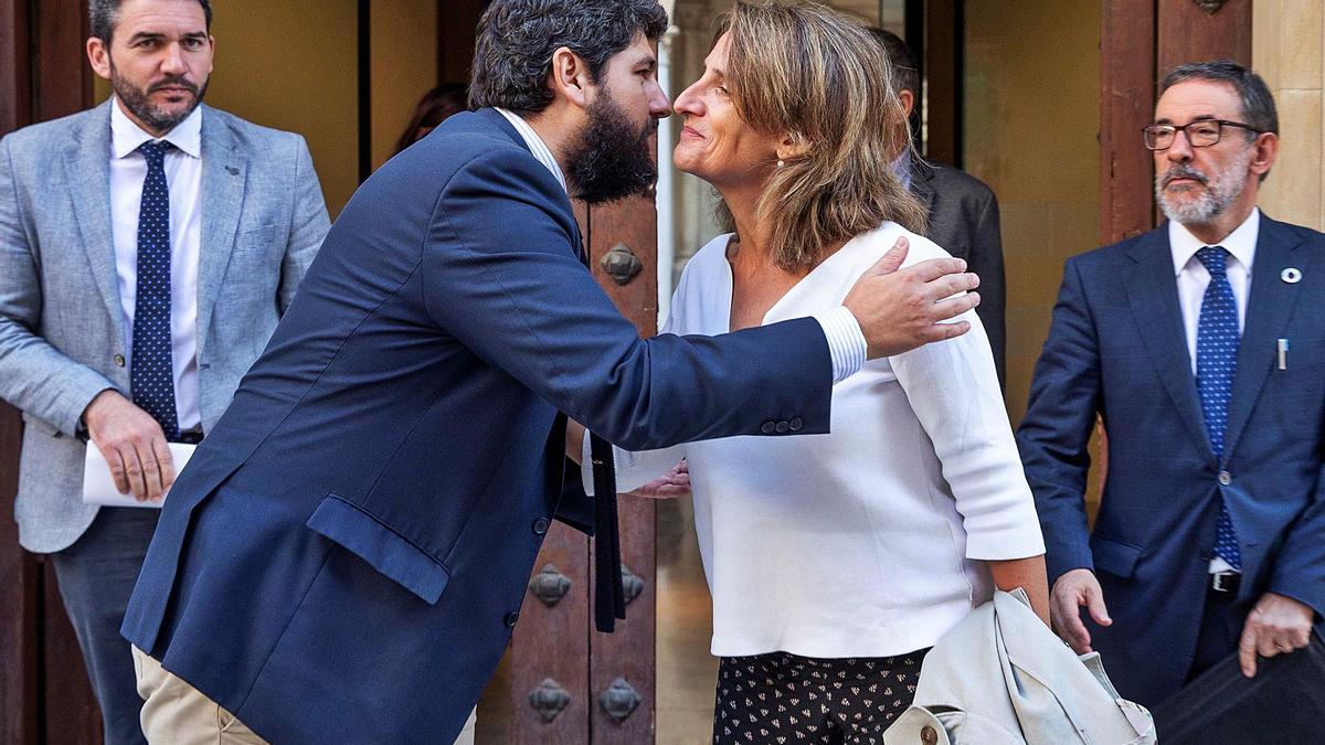 La ministra Teresa Ribera
y el presidente regional
Fernando López Miras, 
en 2019.  EFE/Marcial Guillén