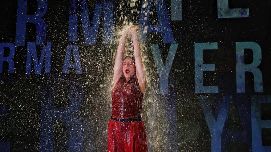 Berna Perles: «Lo que el agua aporta a esta ‘Yerma’ es belleza  y genialidad»