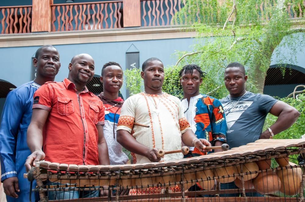 La banda marfileña Djarabikan, ganadora del ...