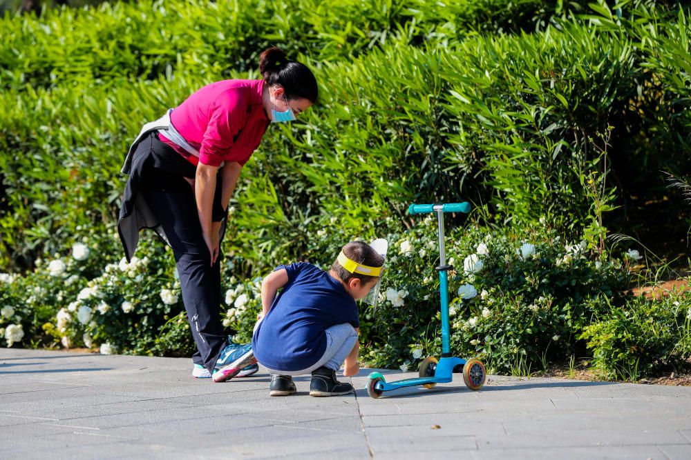 Los niños vuelven a llenar parques y calles