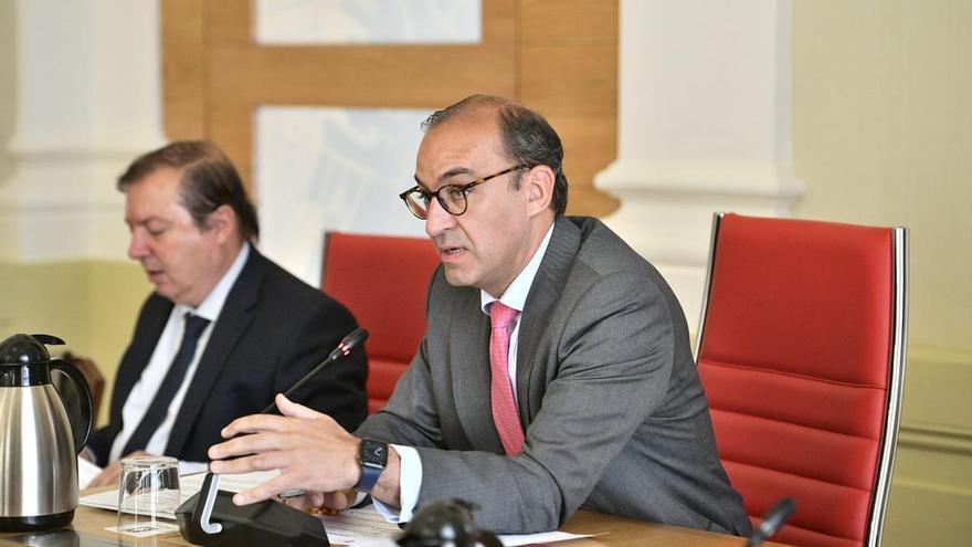 Los 24 millones del remanente de Cáceres, en el aire