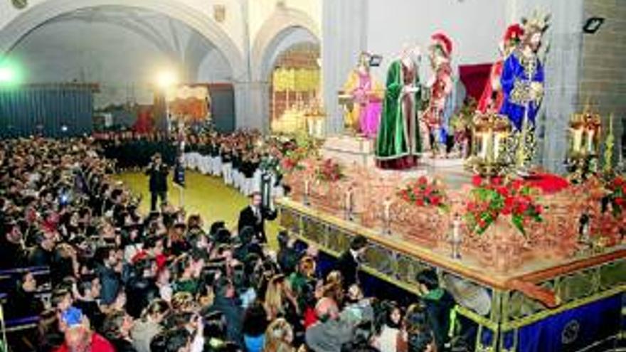 La lluvia impide este año que la Pasión desfile por las calles