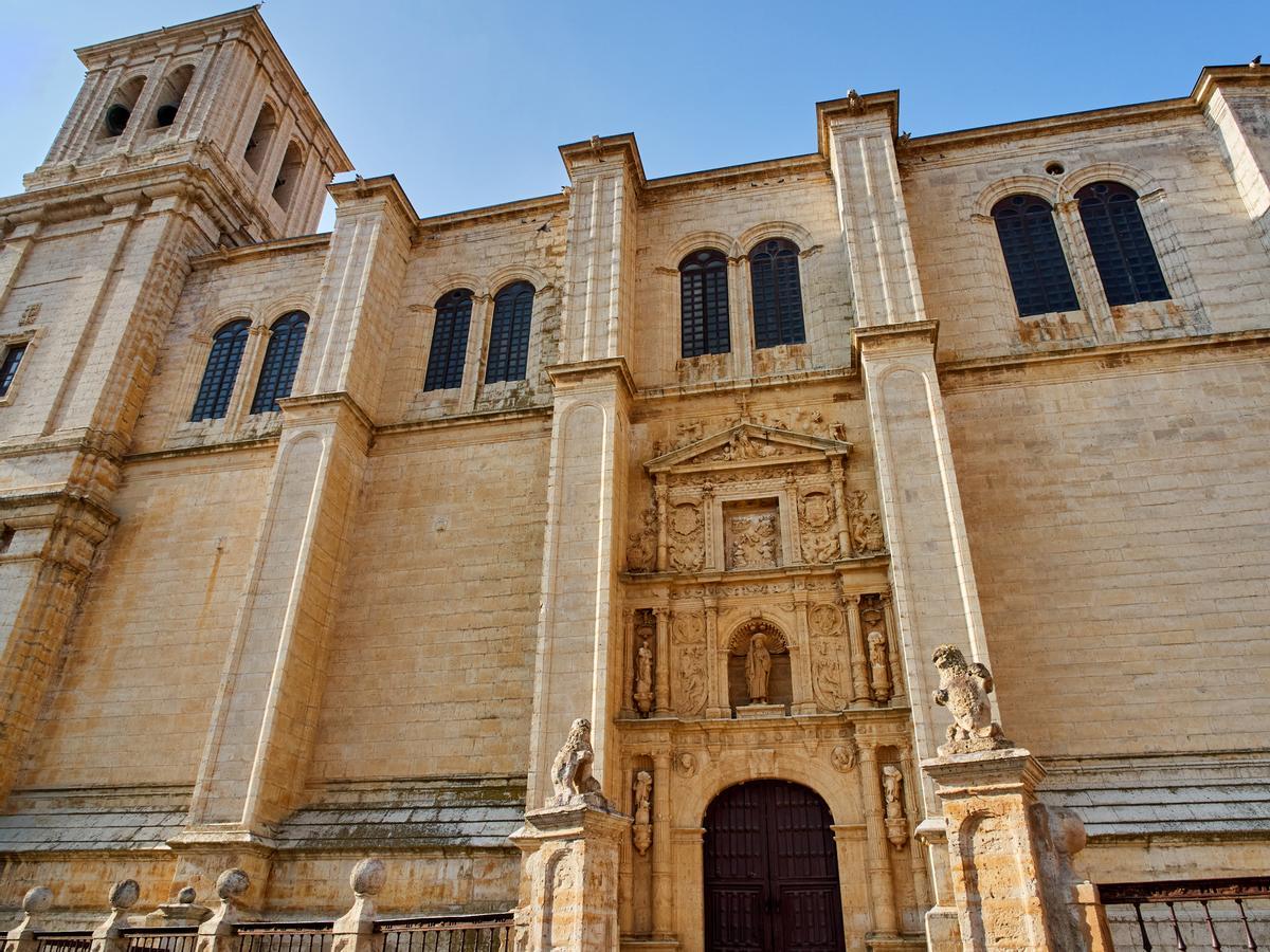 Iglesia de Santiago Apóstol en Medina de Rioseco