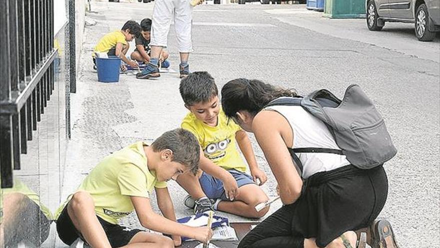 El Ayuntamiento habilita un camino escolar seguro en el barrio de La Silera