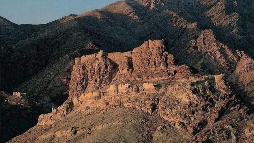 Ruinas de la fortaleza de Alamut, en el actual Irán, donde los &#039;hashashin&#039; se preparaban en el siglo XI para perpetrar ataques suicidas.