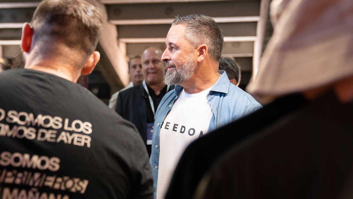 El líder de Vox, Santiago Abascal, abans de l'acte de Patriots a Madrid.