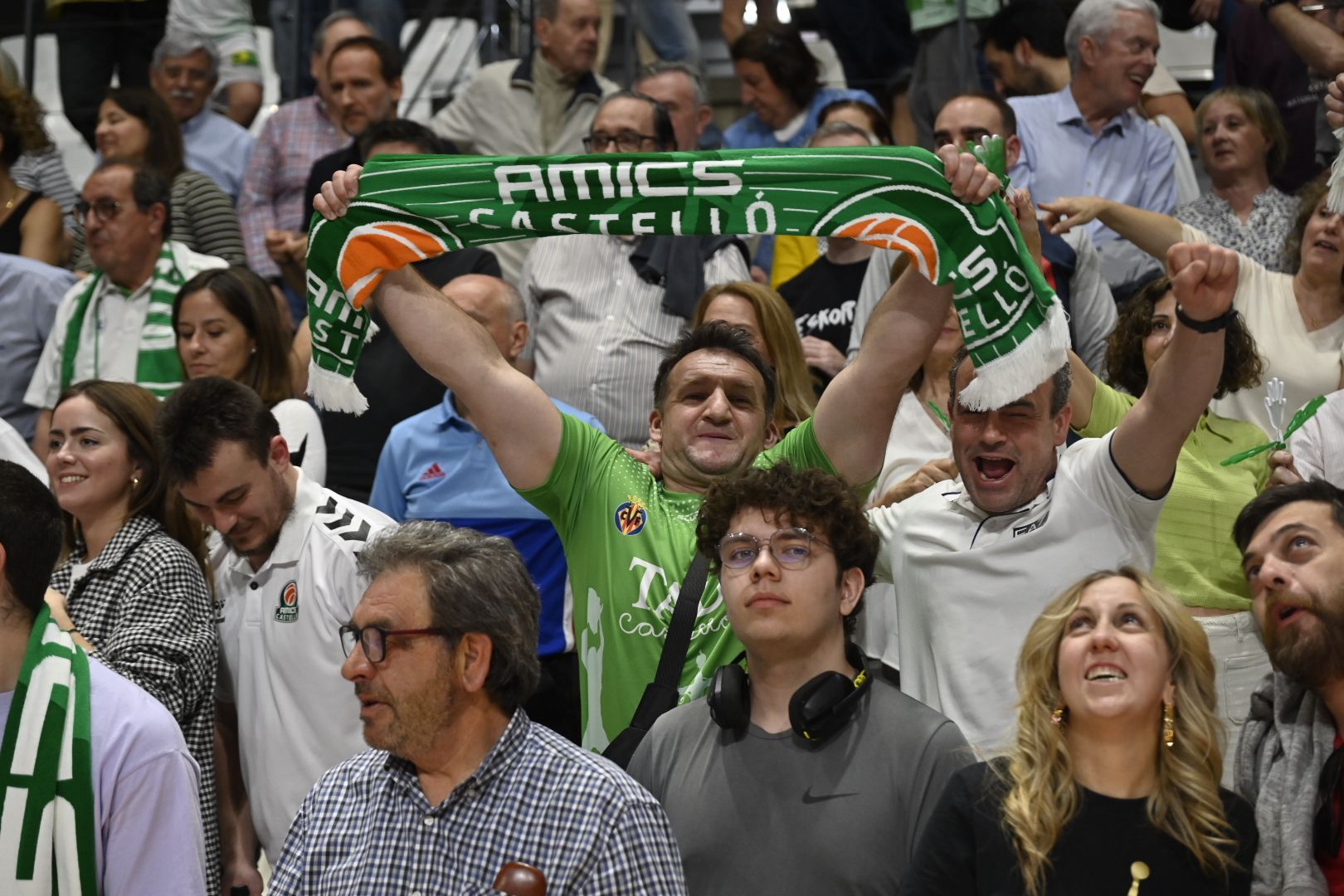 Galería | Fiesta en el Ciutat con la salvación del Amics Castelló