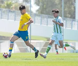 La UD Las Palmas, que cae de nuevo con el Betis, fuera de la Copa de Campeones juvenil