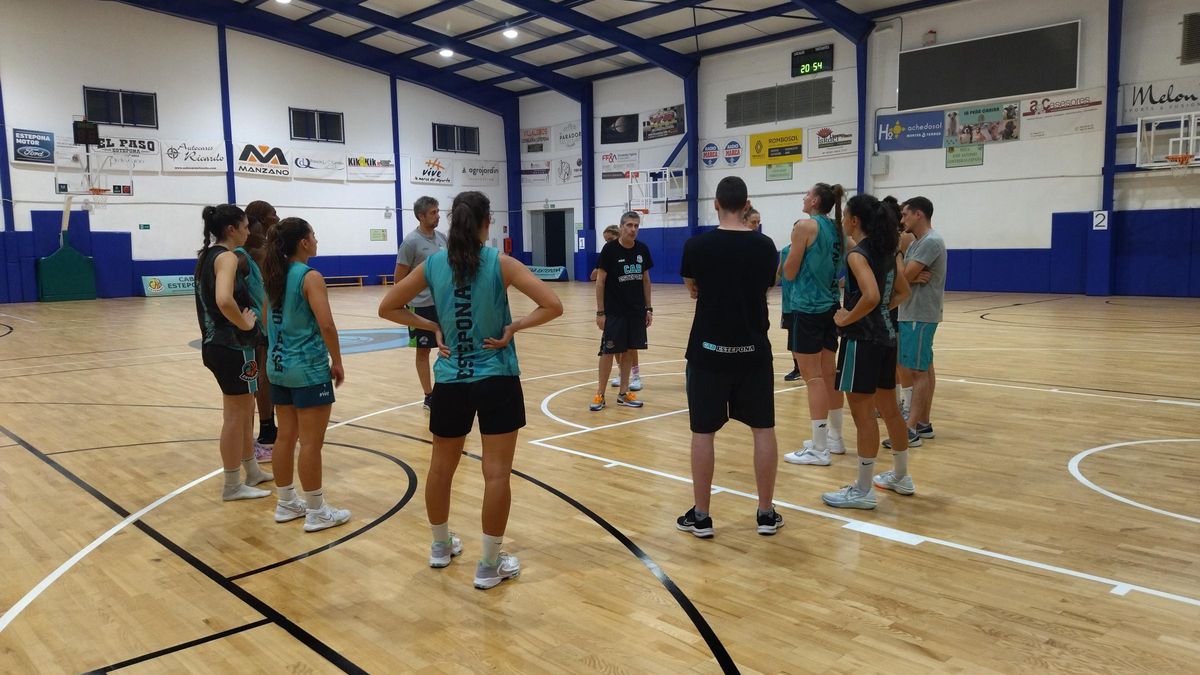 Las esteponeras, en un entrenamiento.