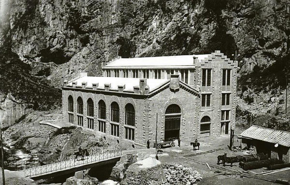 El siglo de la "fábrica de luz"