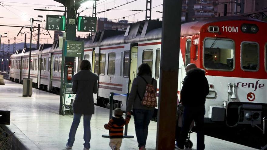 Renfe aumenta las plazas a Murcia para el Entierro de la Sardina