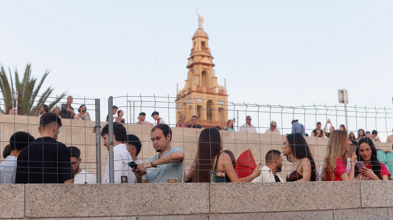 Botellón multitudinario en el miércoles de Feria
