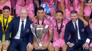 Bonita y merecida despedida para Sergio Busquets y Jordi Alba con un triunfo histórico.