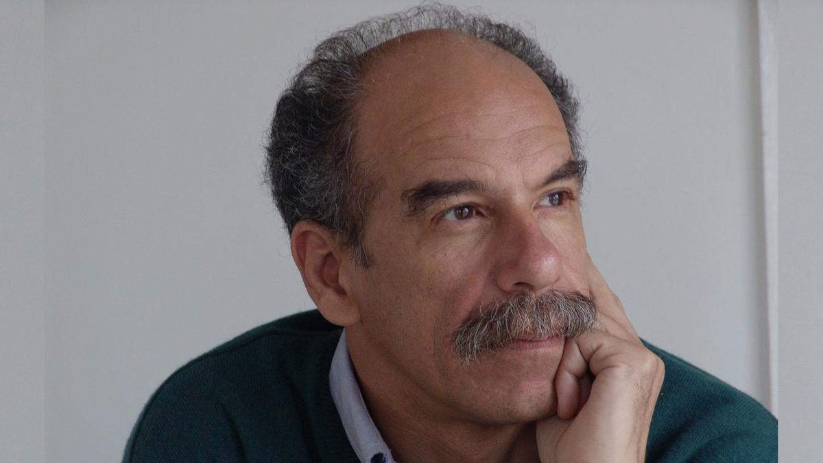 El escritor Carlos María Domínguez, autor de 'La casa de papel'.