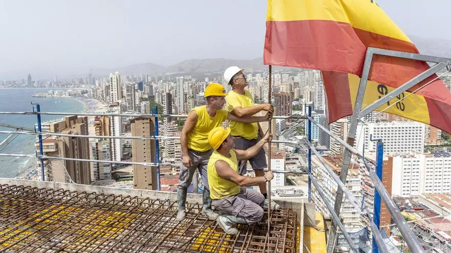 El Hotel Port Benidorm toca el cielo