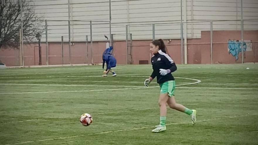 María Alonso, portera del Amigos del Duero, con la arlequinada en la segunda fase del Campeonato de España