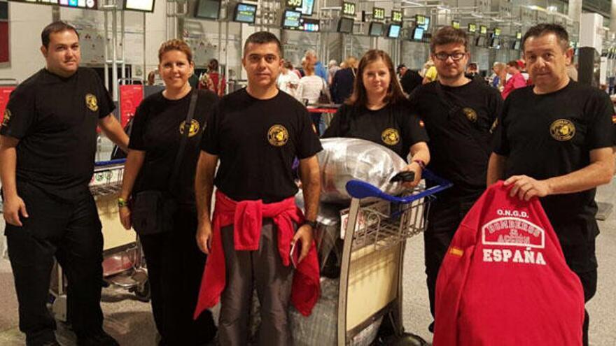 Bomberos malagueños a Ecuador