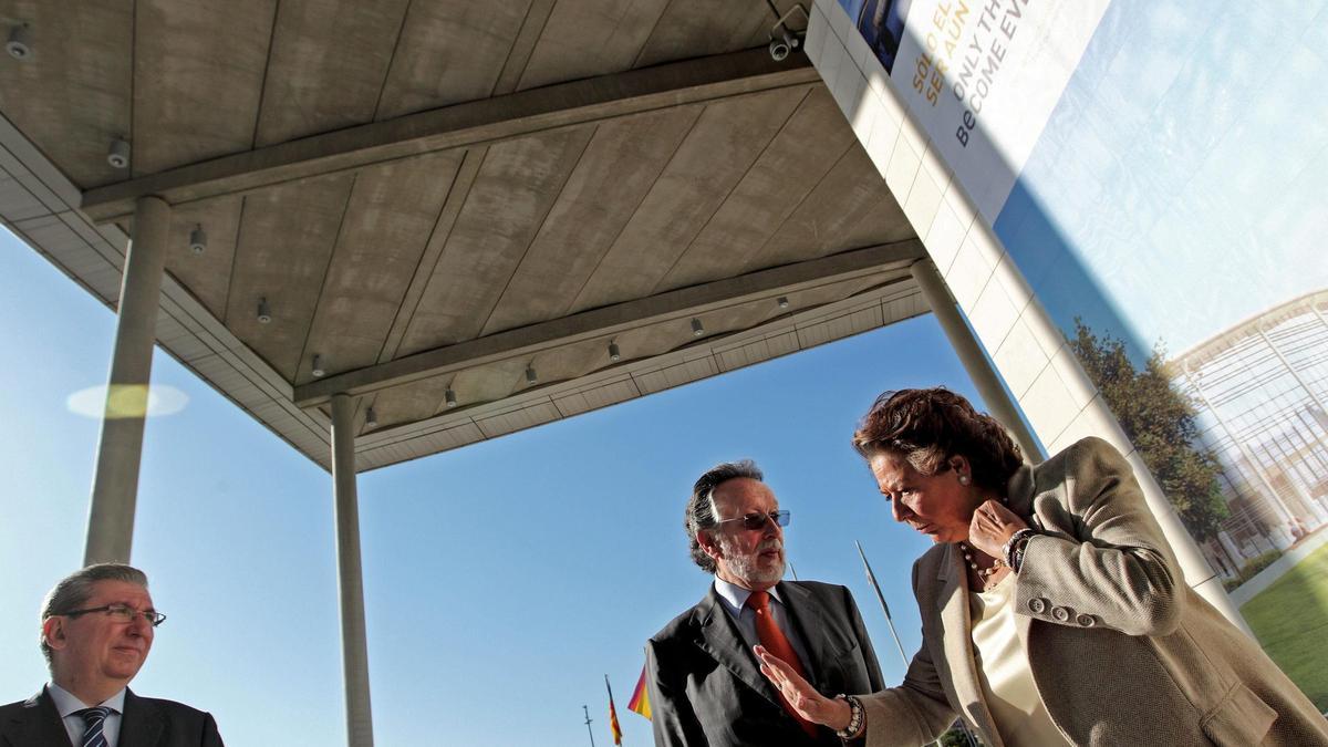 Rita Barberá, Alfonso Grau y José Salinas en una imagen de 2011, en el Palacio de Congresos de València.