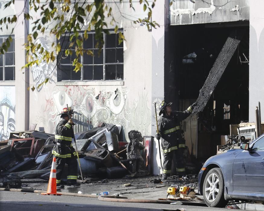 Espectacular incendio en Oakland