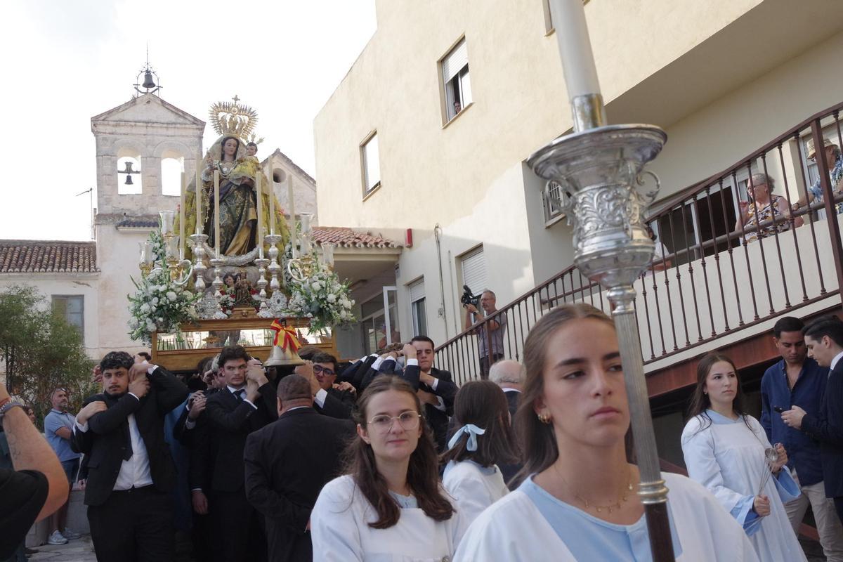 La Virgen de los Ángeles recorre las calles de Málaga