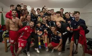 El Telde no desiste y pasa el ‘farolillo rojo’al Tenisca