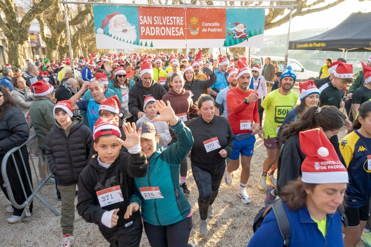 Un momento da San Silvestre celebrada en Padrón este Nadal