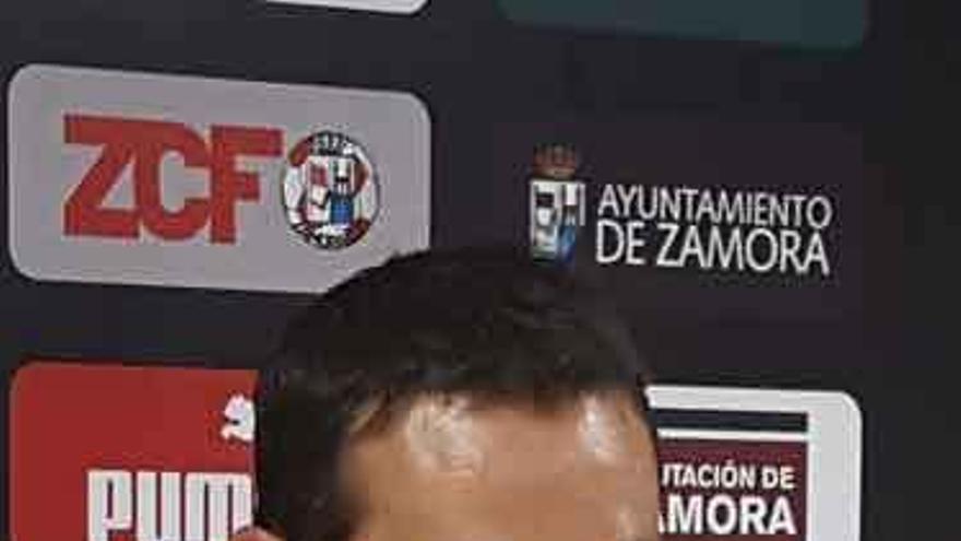 El entrenador del Zamora CF, Miguel Losada, ayer.
