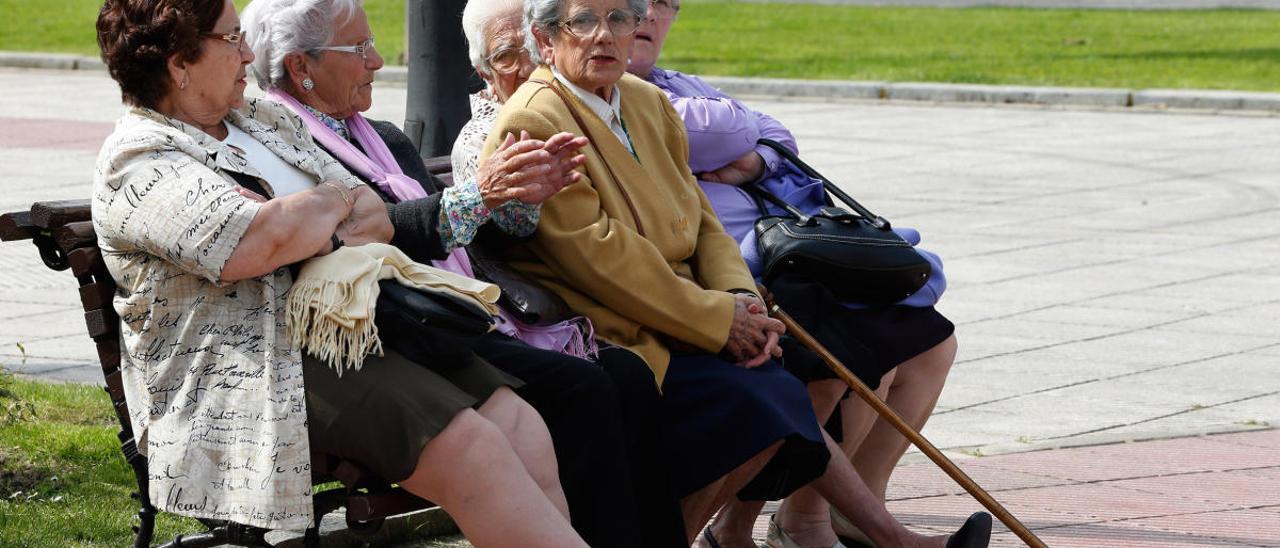 El Gobierno prevé subir las pensiones y el sueldo de los funcionarios un 0,9%