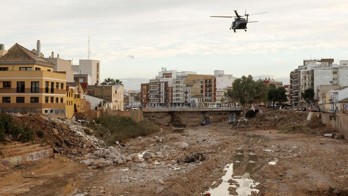 Los fallecidos por la DANA en Valencia se mantienen en 221 y bajan a 5 los desaparecidos.
