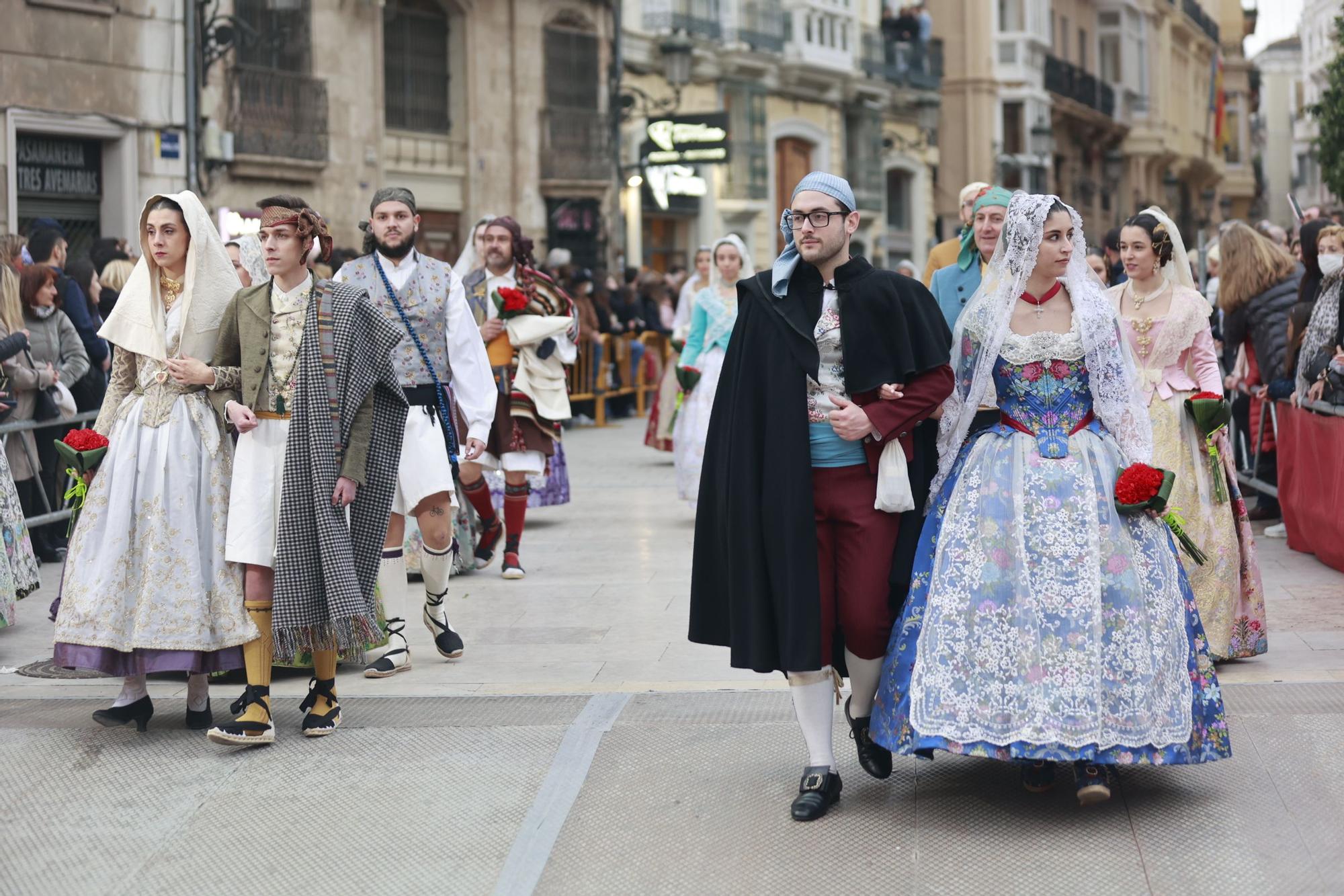 Búscate en el segundo día de ofrenda por la calle Quart (entre las 18:00 a las 19:00 horas)