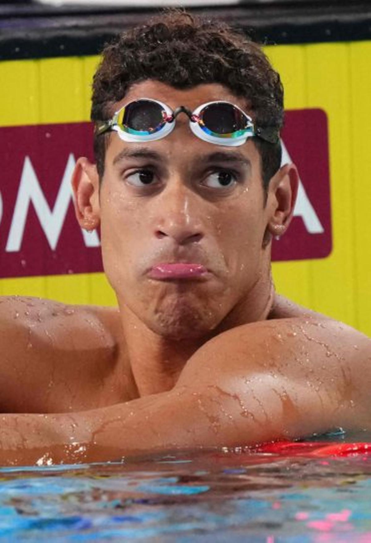 Hugo González avança lídera la final dels 200 estils