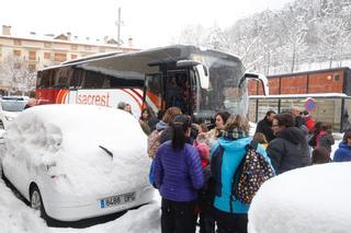 Una veintena de carreteras  de Catalunya continúan afectadas por la nieve