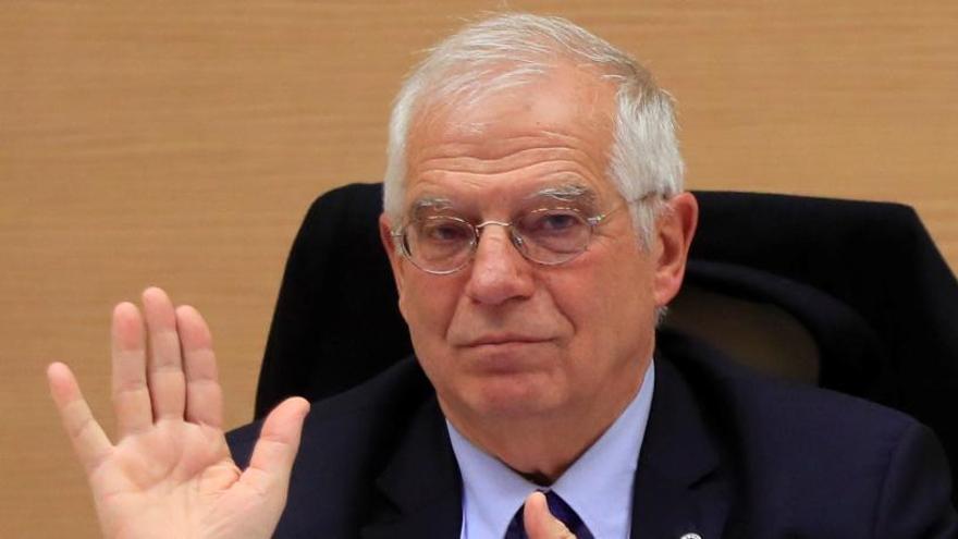 Borrell descarta por el momento aplicar el 155 en Cataluña.