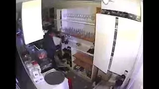 Robo en la cafetería Tristana de Badajoz: el presunto autor ha sido detenido cuando huía con la caja registradora