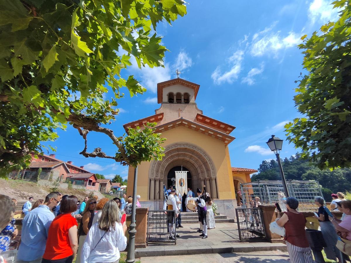 La procesión de Nuestra Señora de la Salud de Lieres, en imágenes