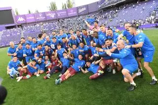 Las mejores fotos de la previa, el partido y la celebración de aficionados y jugadores del ascenso del Dépor