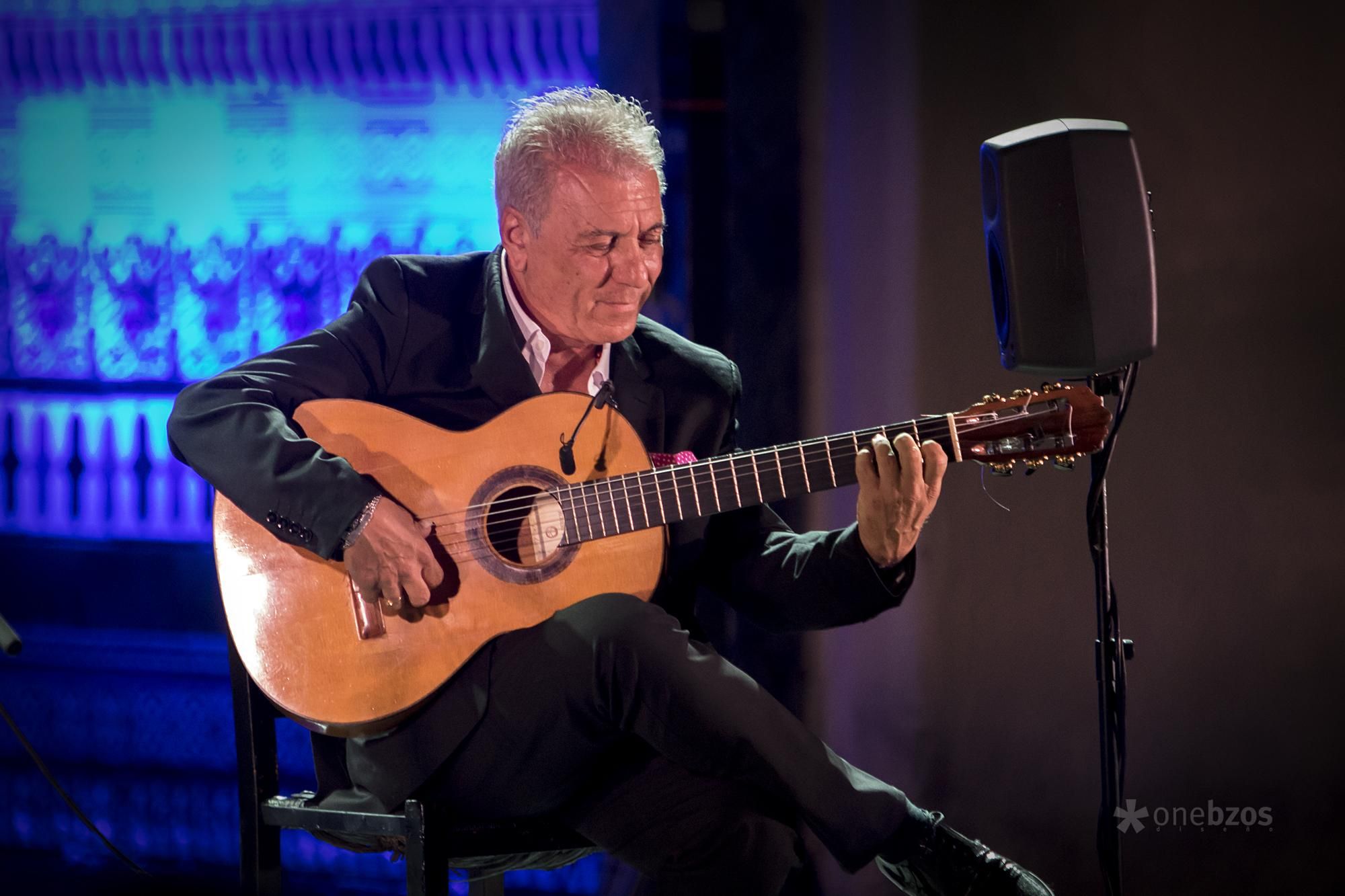 Fotogalería | José de la Tomasa celebra '50 años con el cante' en la Bienal