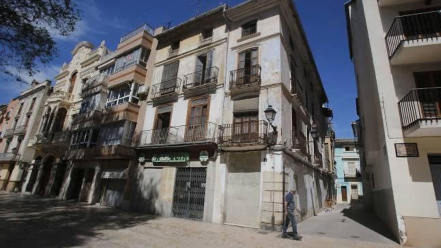 Alzira extiende el plan de expropiación de casas en ruina por toda la ciudad
