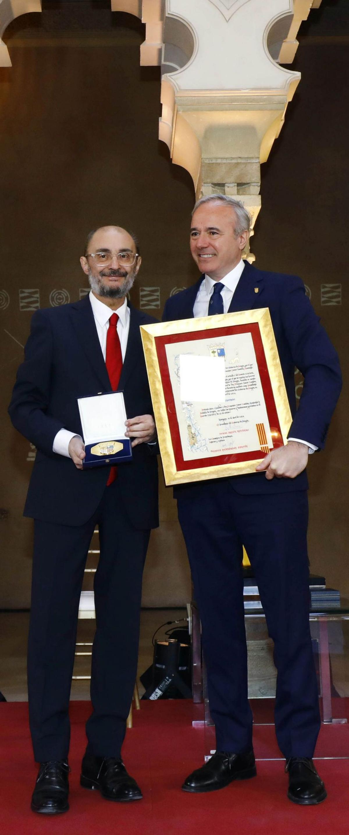 Javier Lambán recibió la Medalla de Aragón el pasado 23 de abril en el acto institucional que tuvo lugar en La Aljafería.