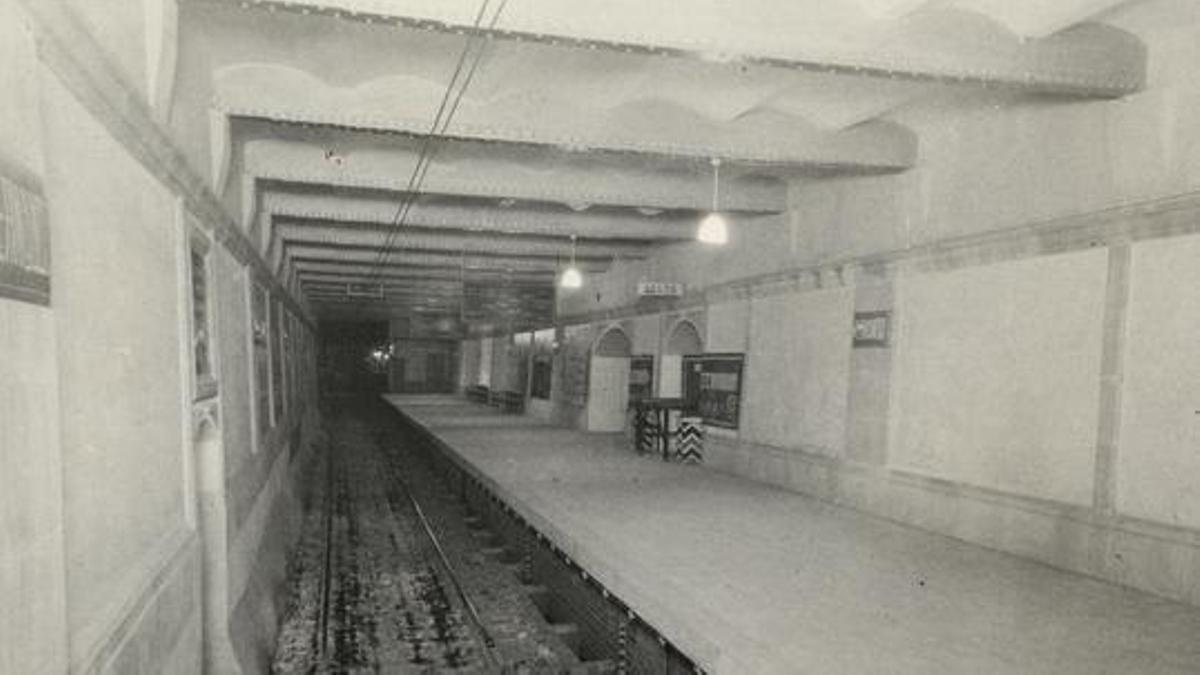 Casi nadie la recuerda: la estación del metro de Barcelona que solo duró 22 años