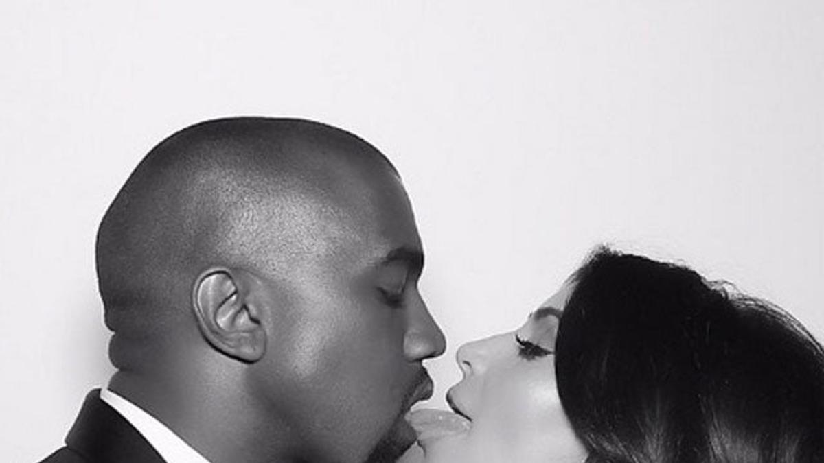Kim Kardashian y Kanye West celebran su primer aniversario de boda con una foto de lo más empalagosa