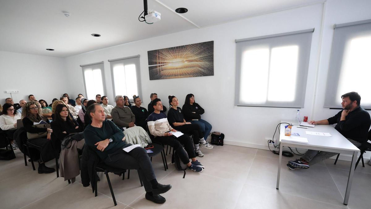 La Oficina Acelera Pyme Ibiza organiza una formación sobre Inteligencia Artificial en el Cente Bit.