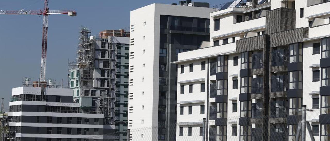 El precio de venta de los pisos se dispara en los distritos periféricos de València