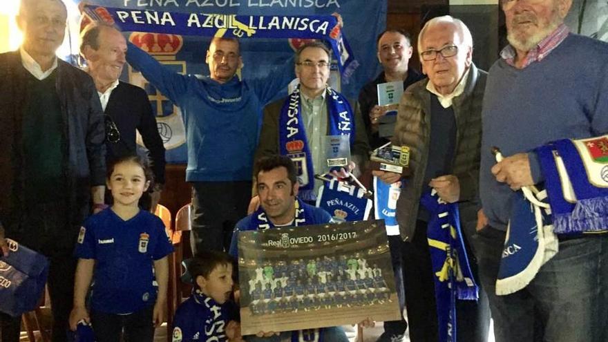 La Peña Azul Llanisca celebra su séptimo aniversario.